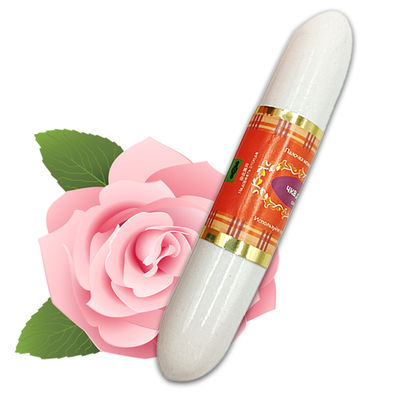 Une étiquette privée, une baguette de rétrécissement vaginal avec 100% d'ingrédients naturels, une durée de conservation de 2 ans.