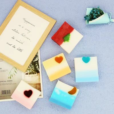 Longue durée de conservation Le savon Yoni de marque privée pour les soins de la peau faits à la main et le nettoyage du corps et du visage